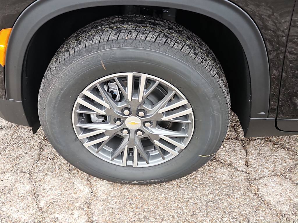 Thumbnail: 2026 Chevrolet Traverse - 8