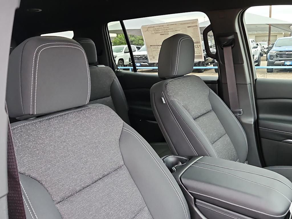 Thumbnail: 2026 Chevrolet Traverse - 10