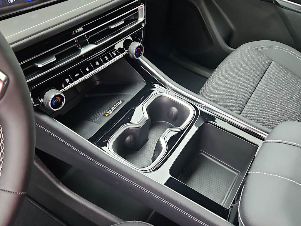 Thumbnail: 2026 Chevrolet Traverse - 15