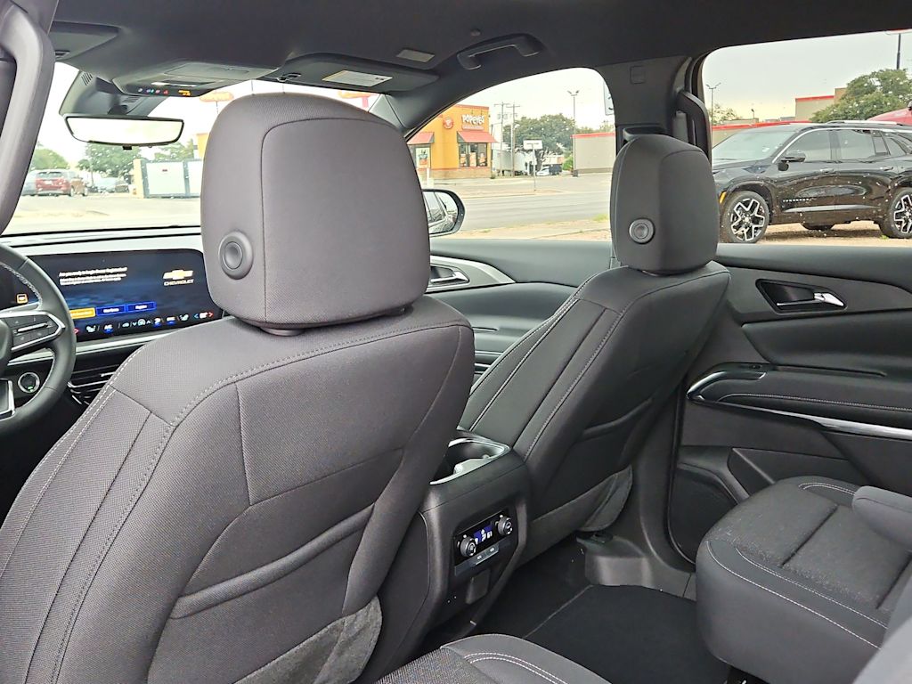 Thumbnail: 2026 Chevrolet Traverse - 12