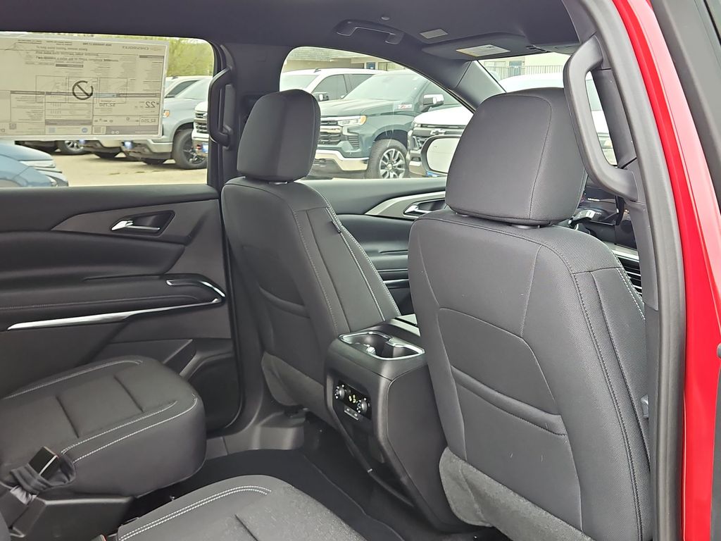 Thumbnail: 2026 Chevrolet Traverse - 23