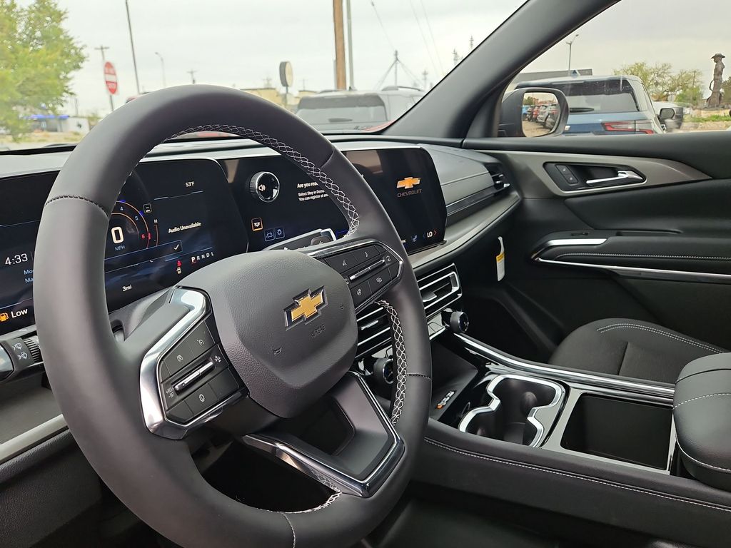 Thumbnail: 2026 Chevrolet Traverse - 2