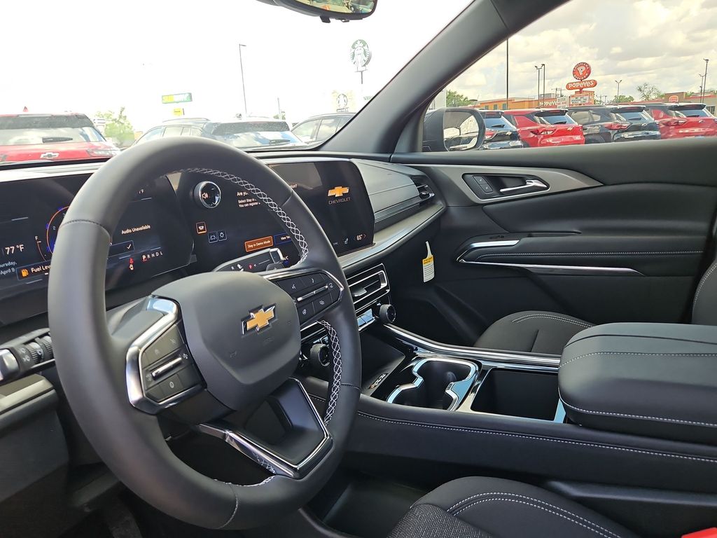 Thumbnail: 2026 Chevrolet Traverse - 2