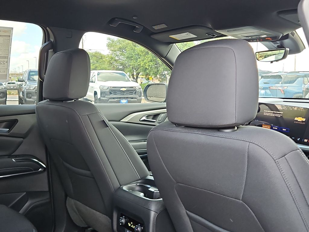 Thumbnail: 2026 Chevrolet Traverse - 21