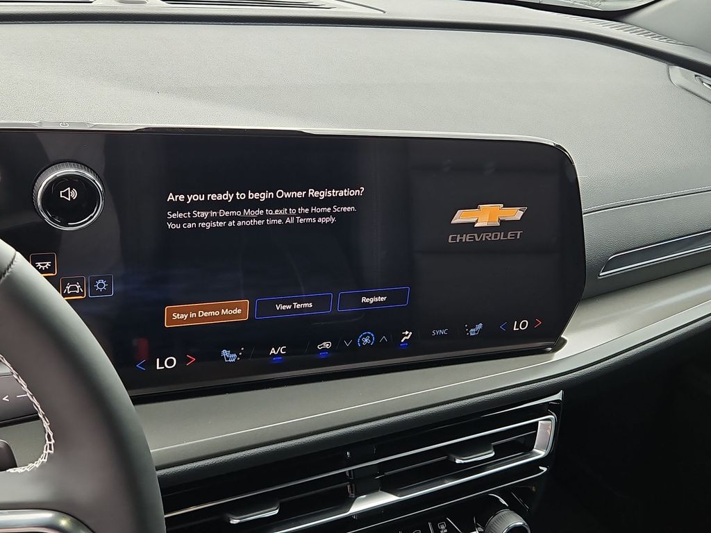Thumbnail: 2027 Chevrolet Traverse - 24
