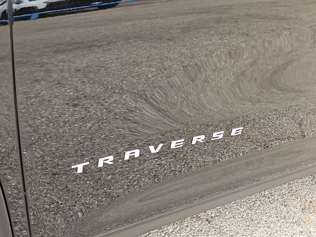 Thumbnail: 2027 Chevrolet Traverse - 7