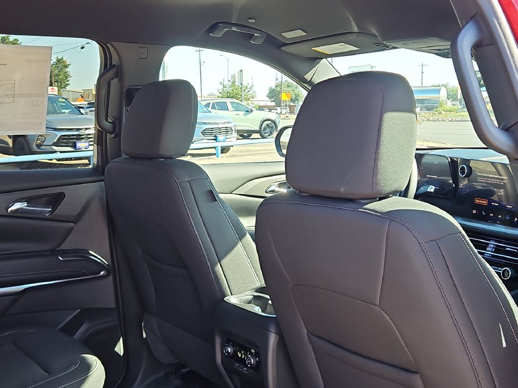 Thumbnail: 2026 Chevrolet Traverse - 11