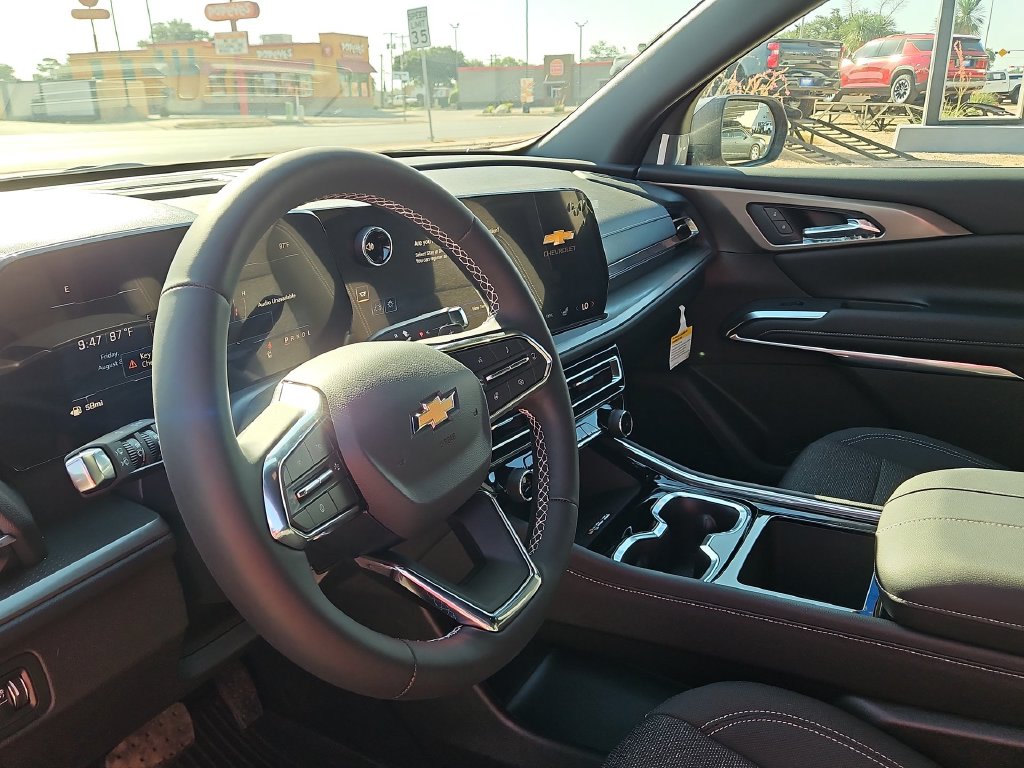 Thumbnail: 2026 Chevrolet Traverse - 2