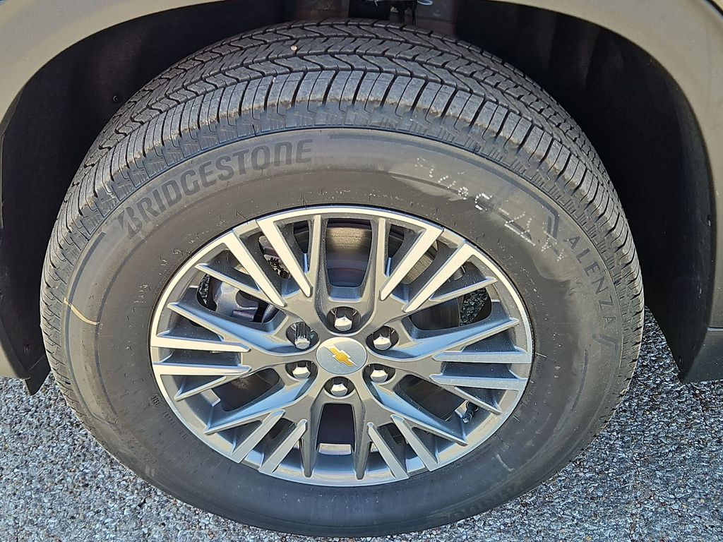 Thumbnail: 2026 Chevrolet Traverse - 8
