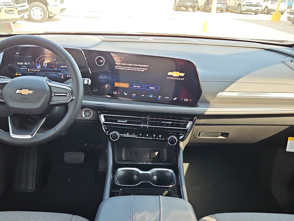 Thumbnail: 2026 Chevrolet Traverse - 10