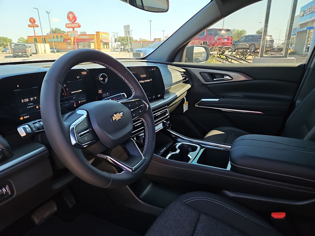 Thumbnail: 2026 Chevrolet Traverse - 2