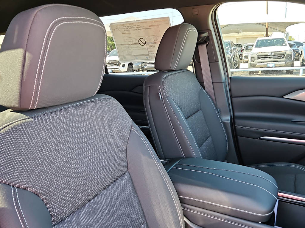 Thumbnail: 2026 Chevrolet Traverse - 10