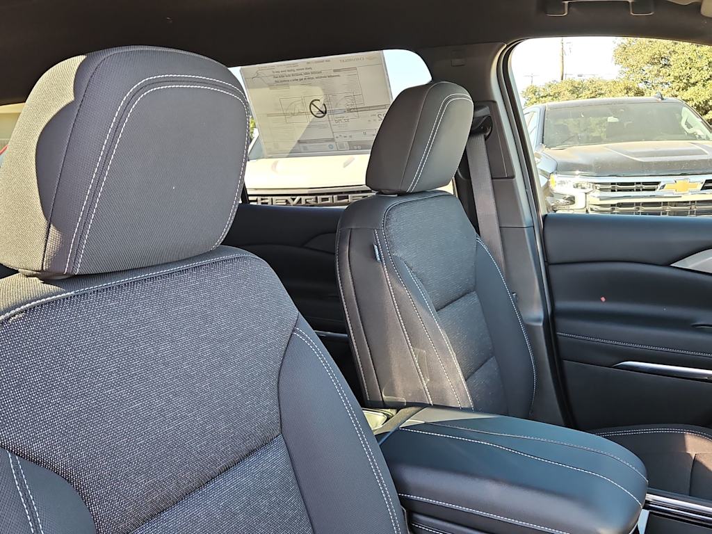 Thumbnail: 2026 Chevrolet Traverse - 10