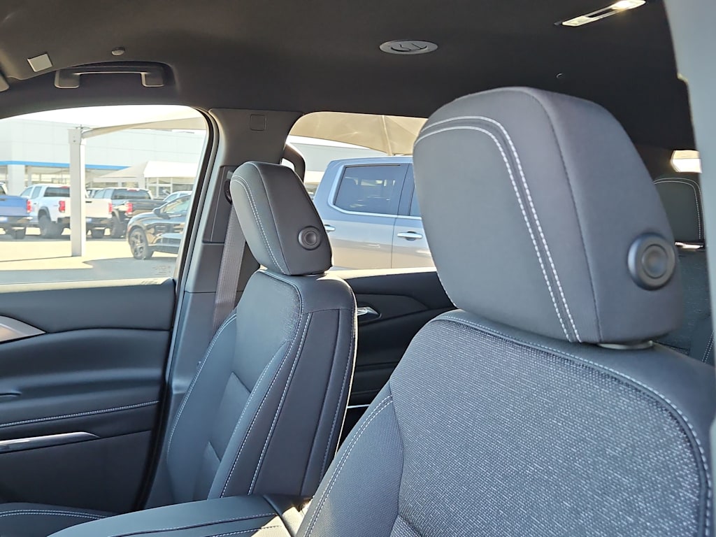 Thumbnail: 2026 Chevrolet Traverse - 11