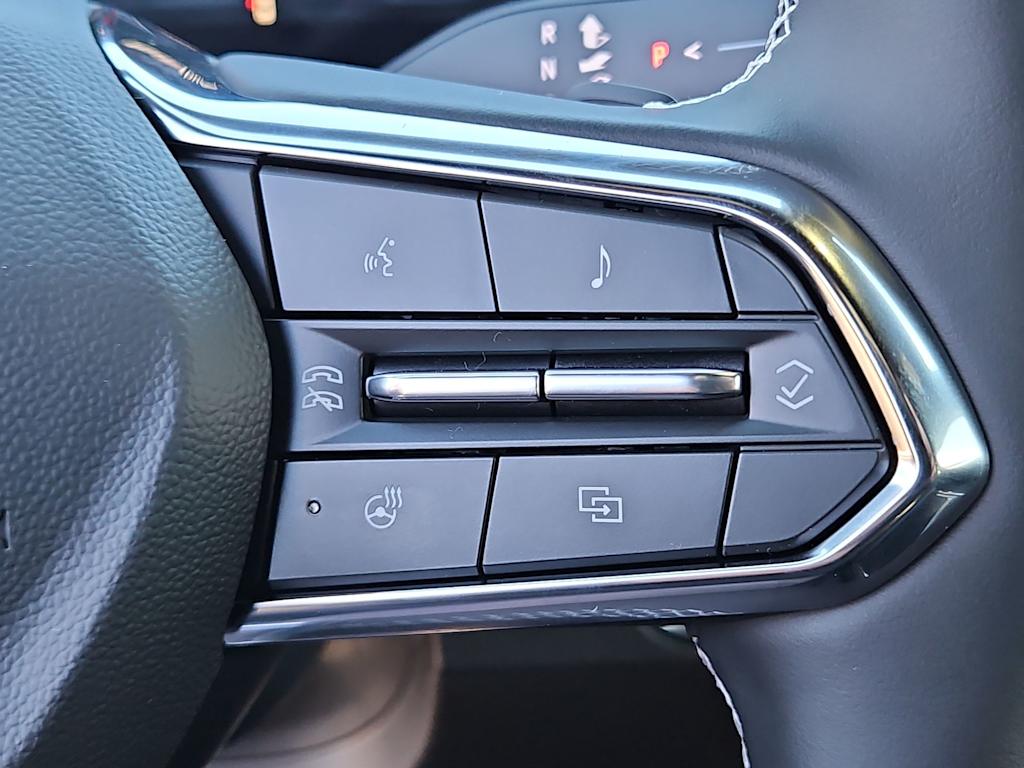 Thumbnail: 2026 Chevrolet Traverse - 25