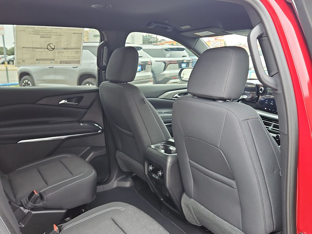 Thumbnail: 2026 Chevrolet Traverse - 21