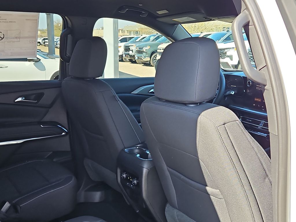Thumbnail: 2026 Chevrolet Traverse - 22