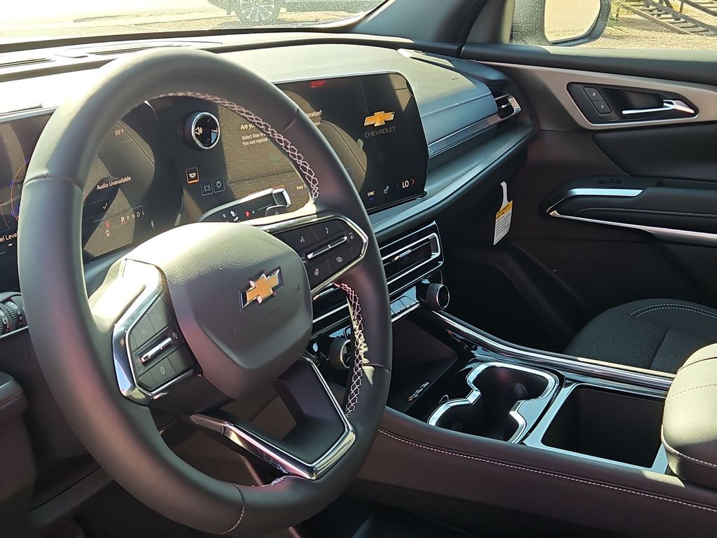 Thumbnail: 2026 Chevrolet Traverse - 2
