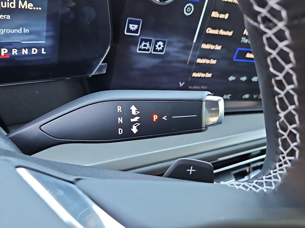 Thumbnail: 2025 Chevrolet Traverse - 16