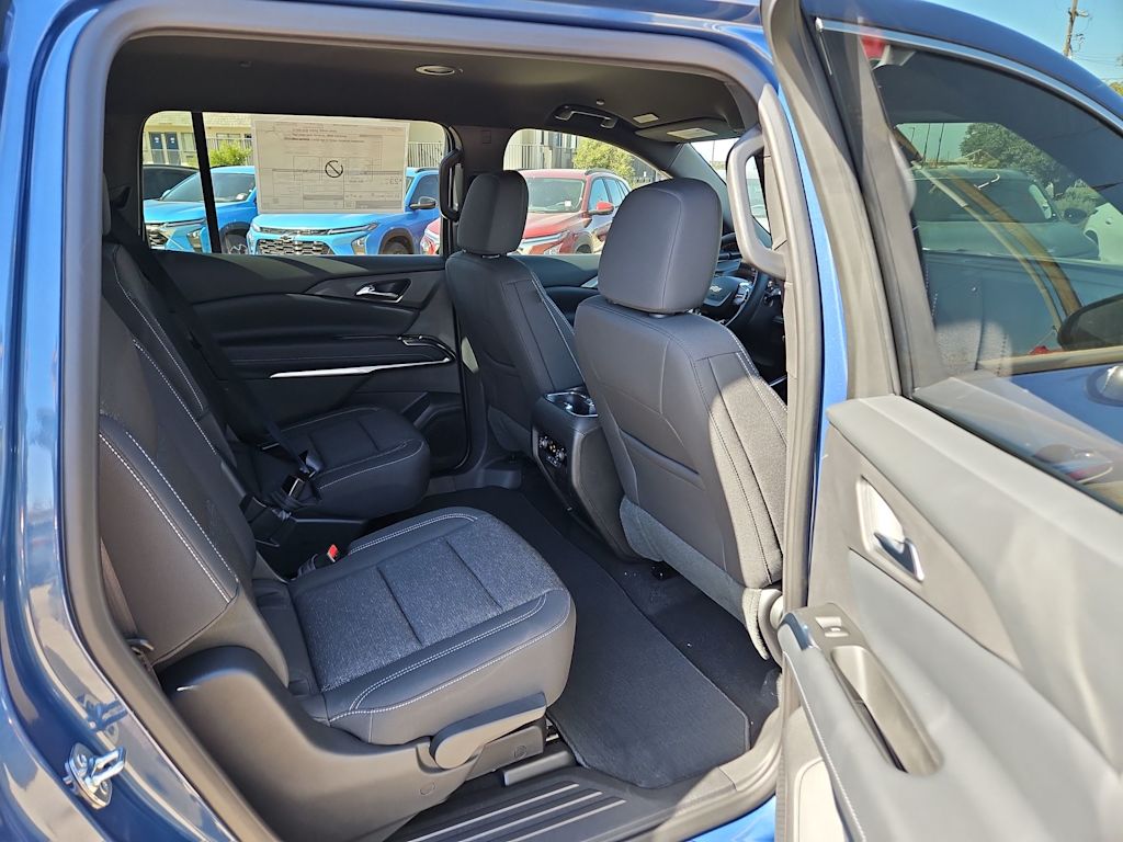 Thumbnail: 2025 Chevrolet Traverse - 19