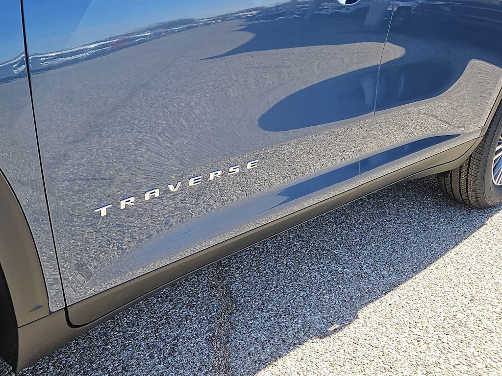 Thumbnail: 2025 Chevrolet Traverse - 7