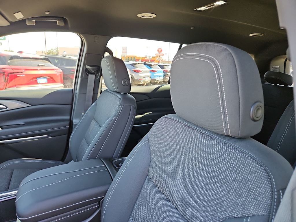 Thumbnail: 2025 Chevrolet Traverse - 12