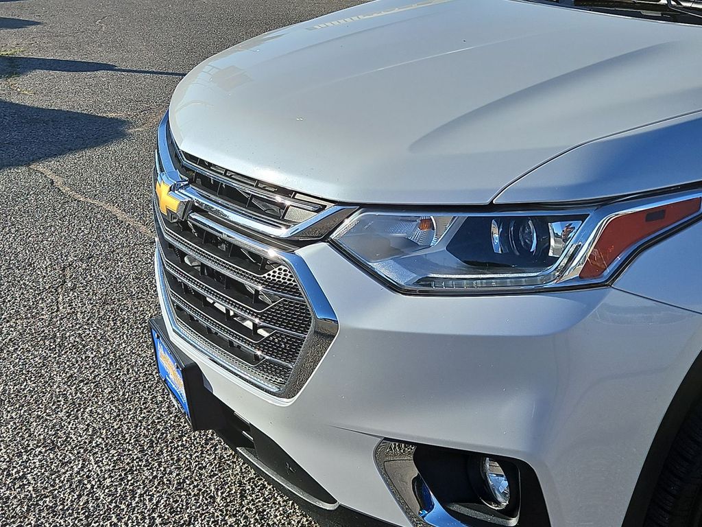 Thumbnail: 2019 Chevrolet Traverse - 25