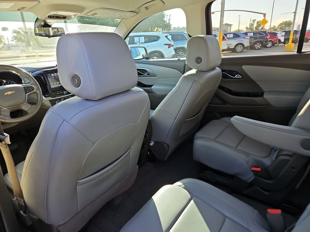 Thumbnail: 2019 Chevrolet Traverse - 11