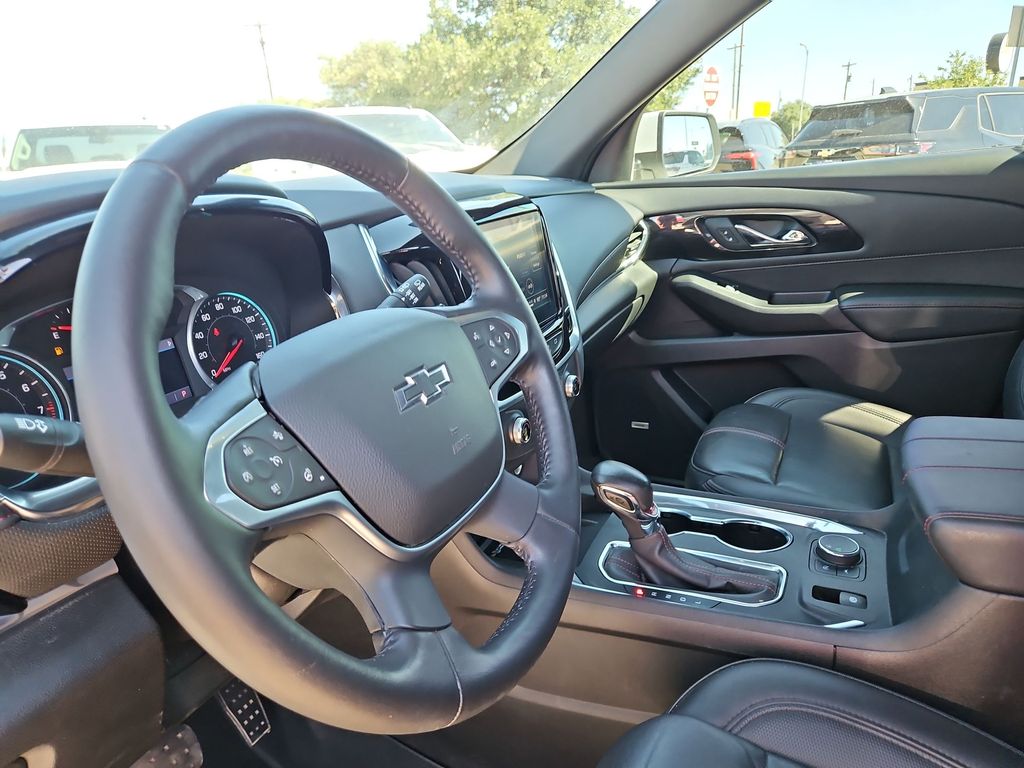 Thumbnail: 2022 Chevrolet Traverse - 2