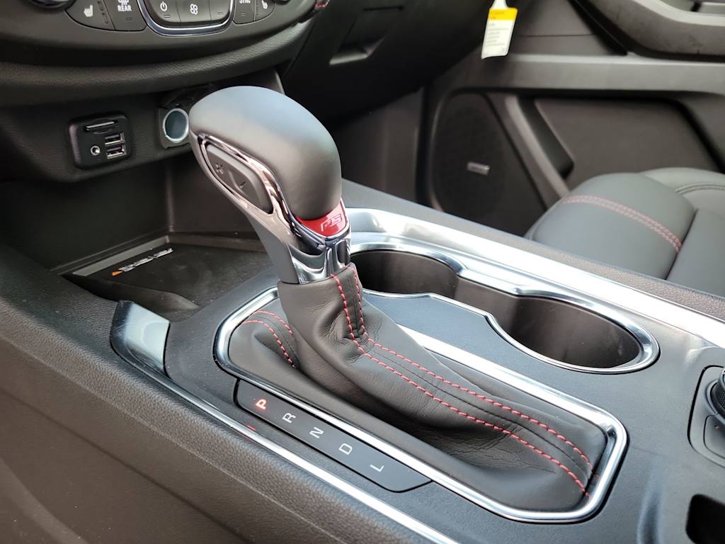 Thumbnail: 2023 Chevrolet Traverse - 19