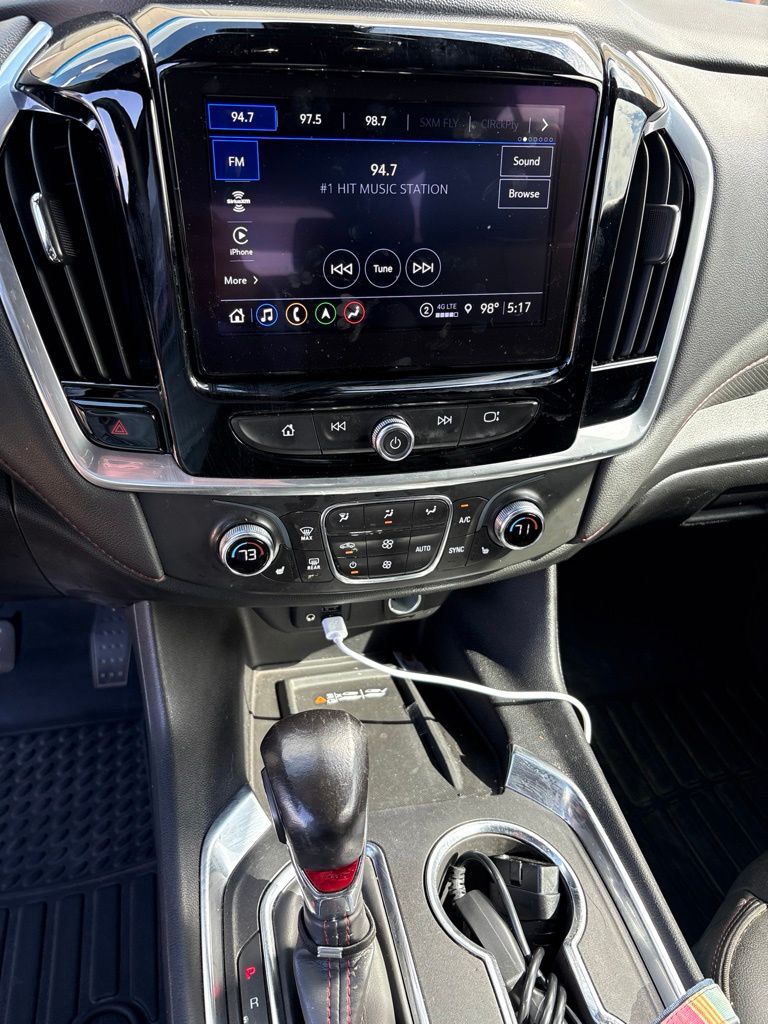 Thumbnail: 2022 Chevrolet Traverse - 6