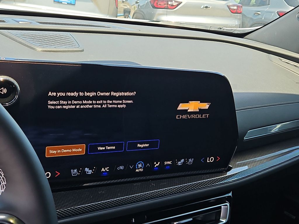 Thumbnail: 2026 Chevrolet Traverse - 25