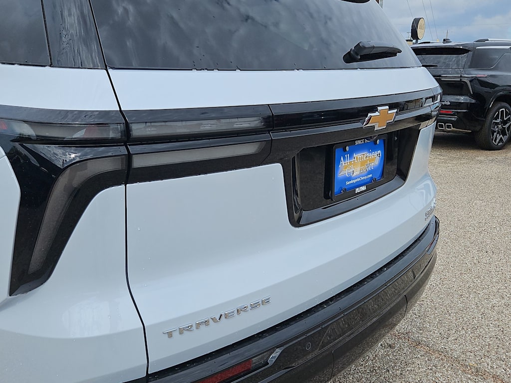Thumbnail: 2026 Chevrolet Traverse - 24