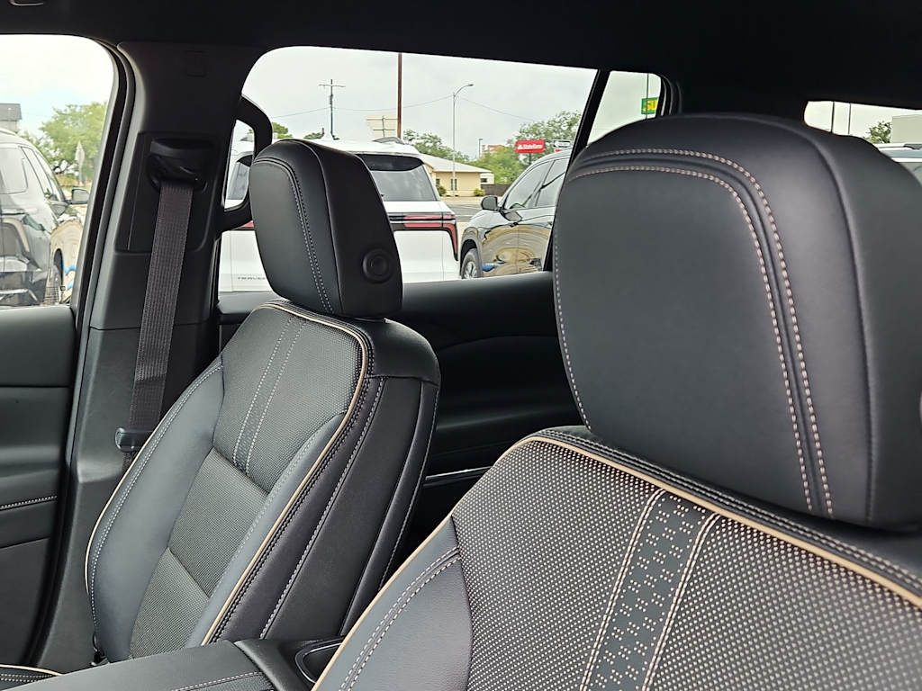 Thumbnail: 2026 Chevrolet Traverse - 22