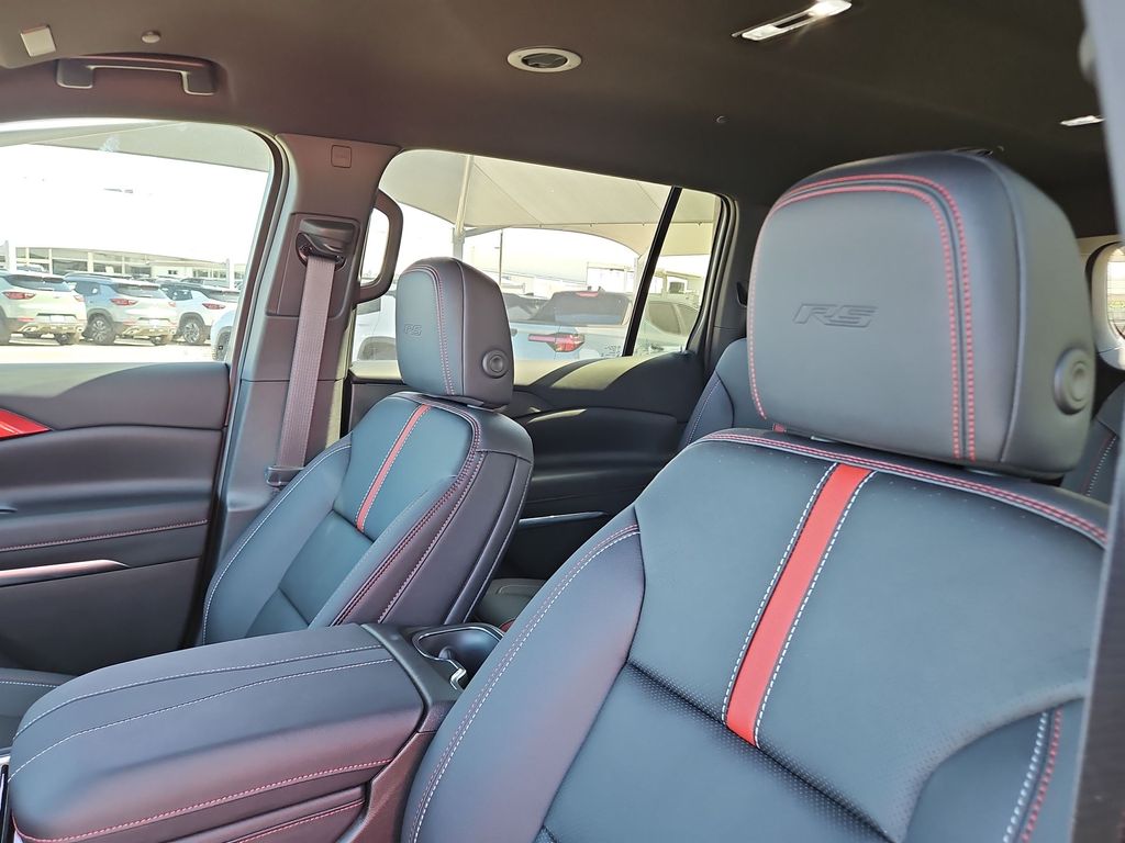 2026 Chevrolet Traverse RS - Photo 12
