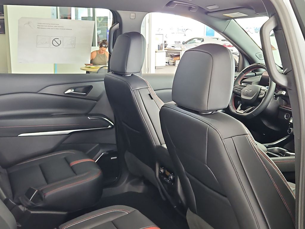 2026 Chevrolet Traverse RS - Photo 16