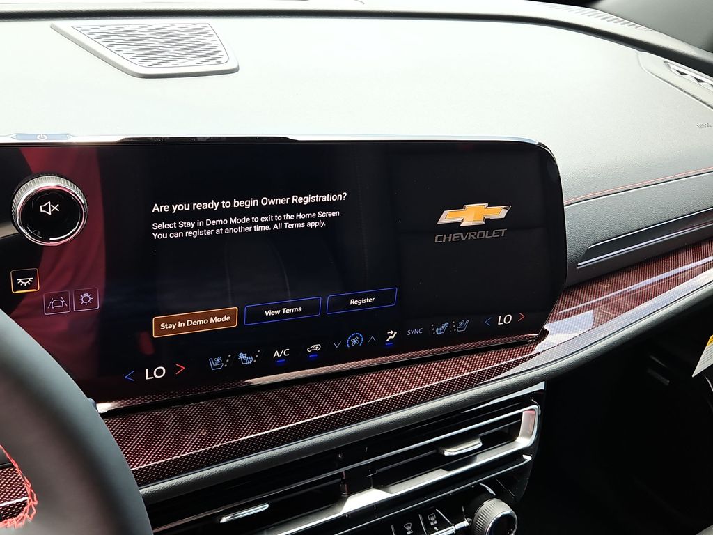 Thumbnail: 2026 Chevrolet Traverse - 23
