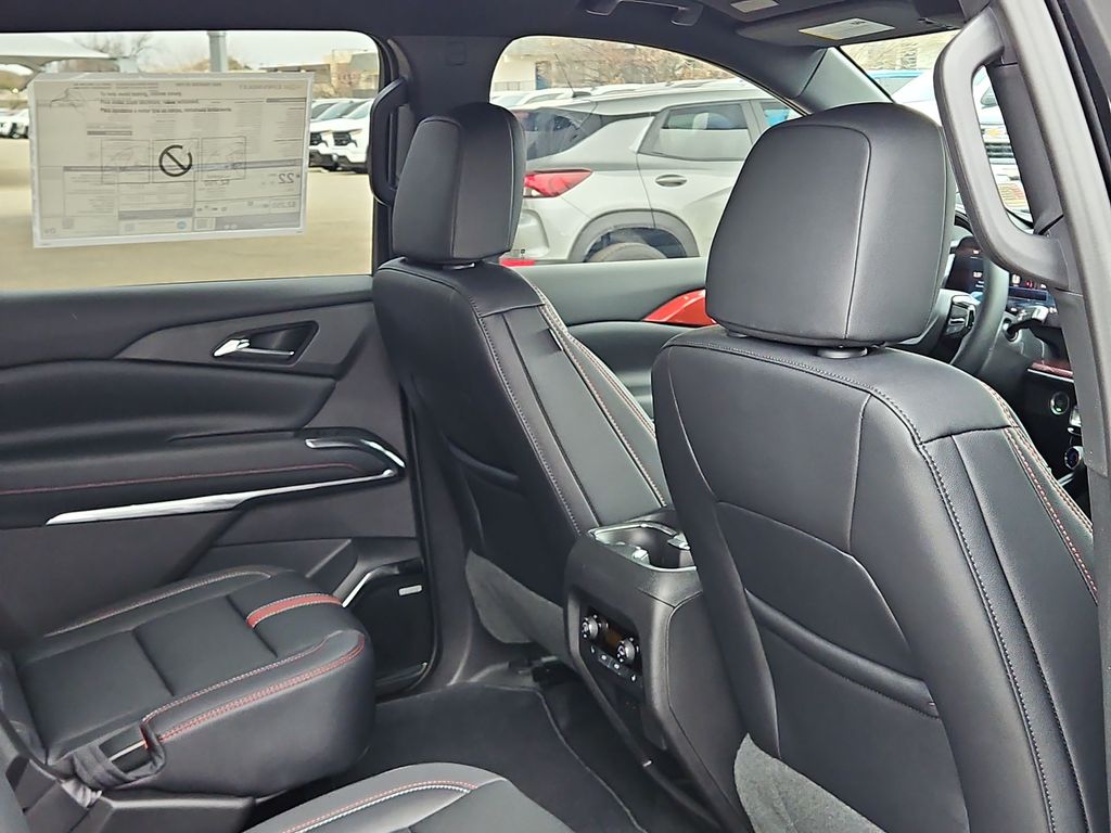 Thumbnail: 2026 Chevrolet Traverse - 23