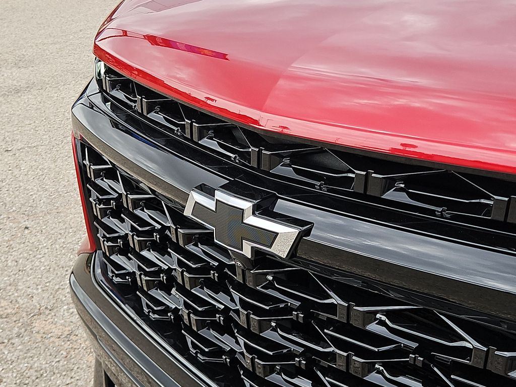 Thumbnail: 2027 Chevrolet Traverse - 7