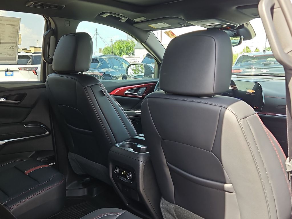 Thumbnail: 2026 Chevrolet Traverse - 10