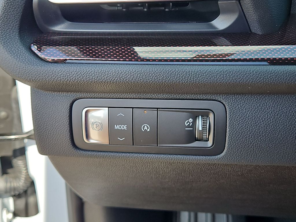 Thumbnail: 2026 Chevrolet Traverse - 22