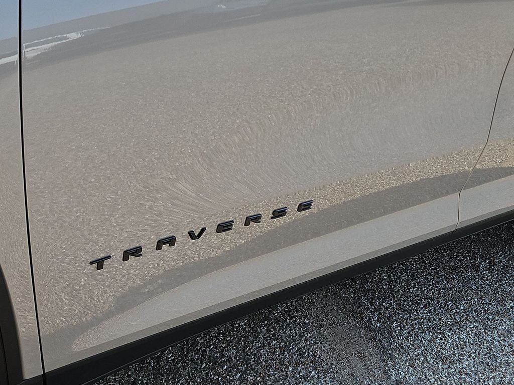 Thumbnail: 2027 Chevrolet Traverse - 7