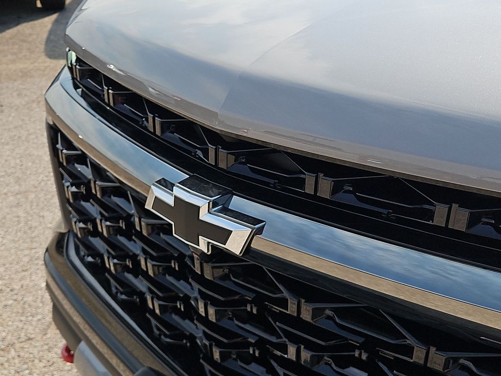 Thumbnail: 2027 Chevrolet Traverse - 21