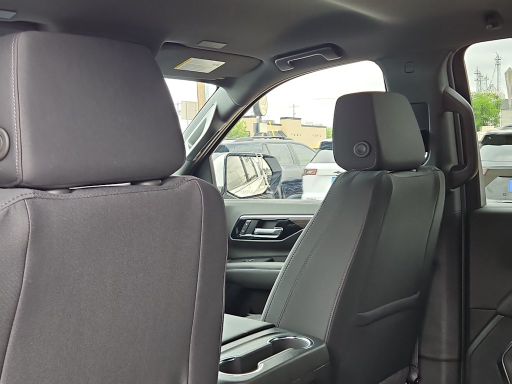 Thumbnail: 2026 Chevrolet Suburban - 10