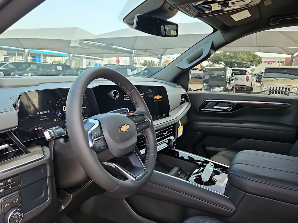 Thumbnail: 2026 Chevrolet Suburban - 2