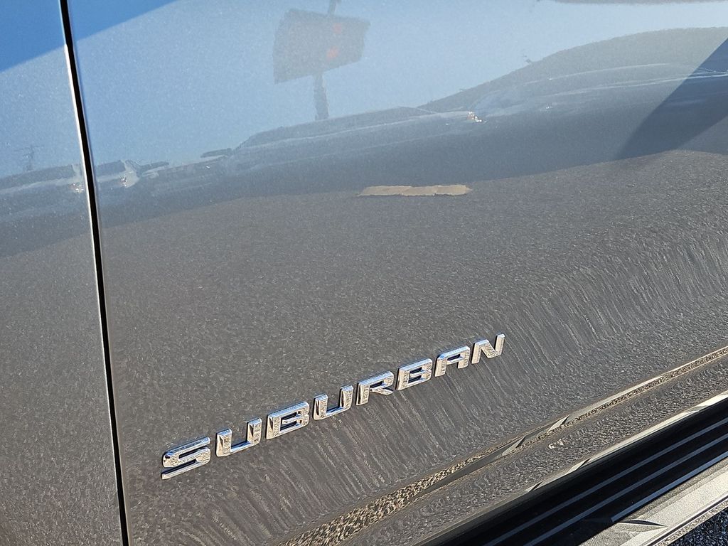 Thumbnail: 2026 Chevrolet Suburban - 7