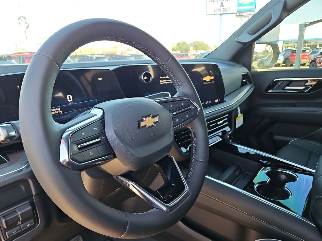 Thumbnail: 2026 Chevrolet Suburban - 2