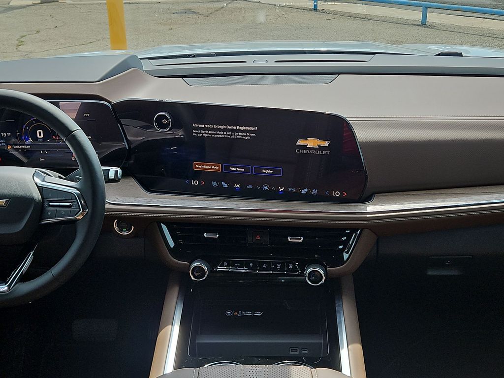 Thumbnail: 2026 Chevrolet Suburban - 11