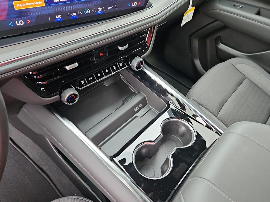 Thumbnail: 2026 Chevrolet Tahoe - 14