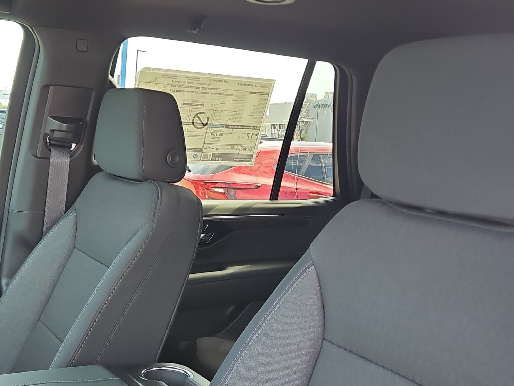 Thumbnail: 2027 Chevrolet Tahoe - 9